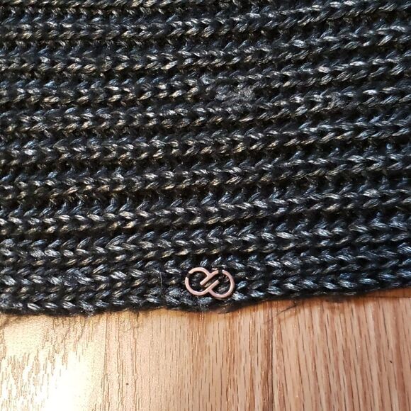 Aerie Beanie Hat & Infinit - Picture 4 of 7